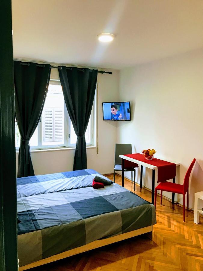 Aparthotel Center Old Town And 3*